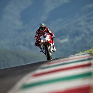 kering.com-_滑板极限展示：年轻人的街头宣言_，滑板街式规则